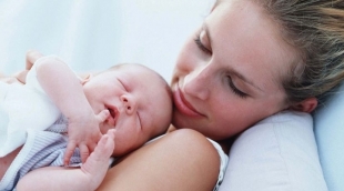 Yılda 80 bin anneye tüp bebek tedavisi